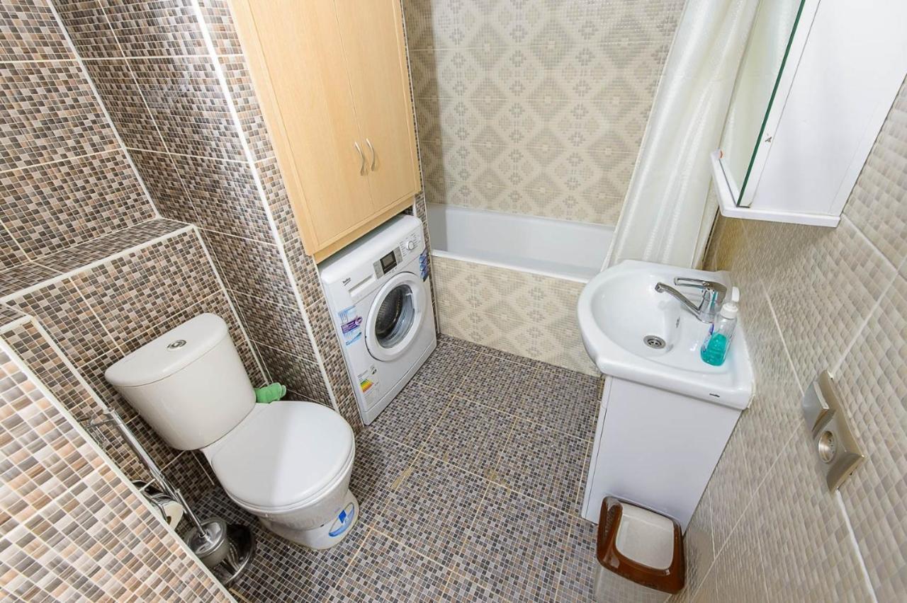 Apartment Оn Makatayeva 5 B Almaty Luaran gambar
