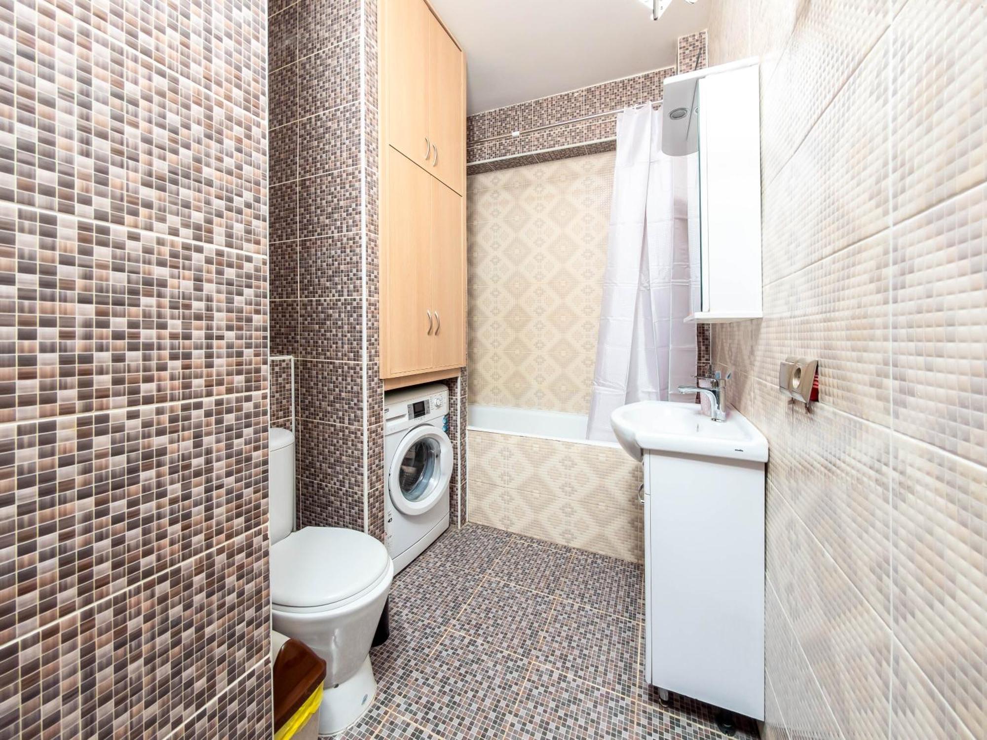 Apartment Оn Makatayeva 5 B Almaty Luaran gambar