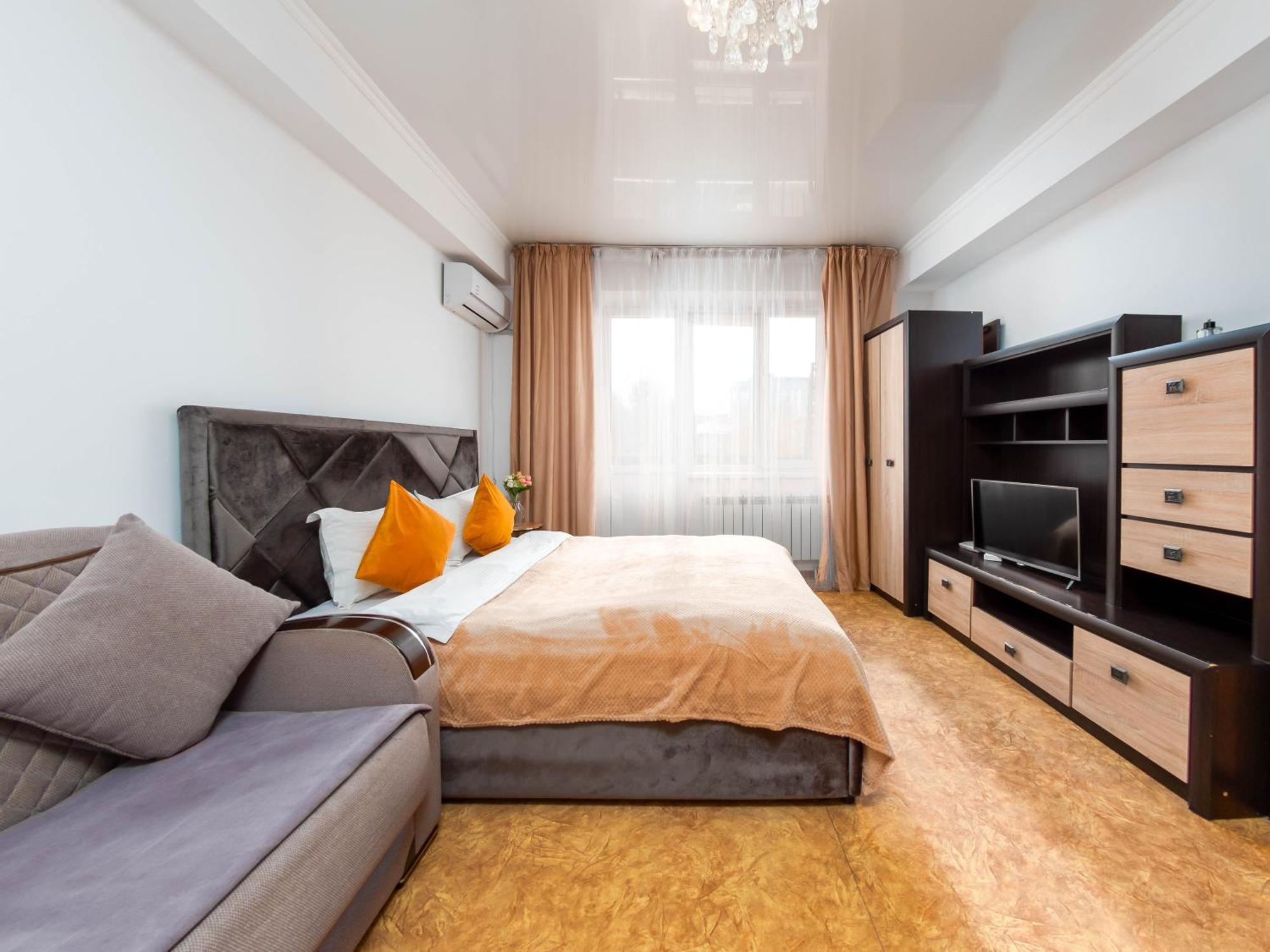 Apartment Оn Makatayeva 5 B Almaty Luaran gambar
