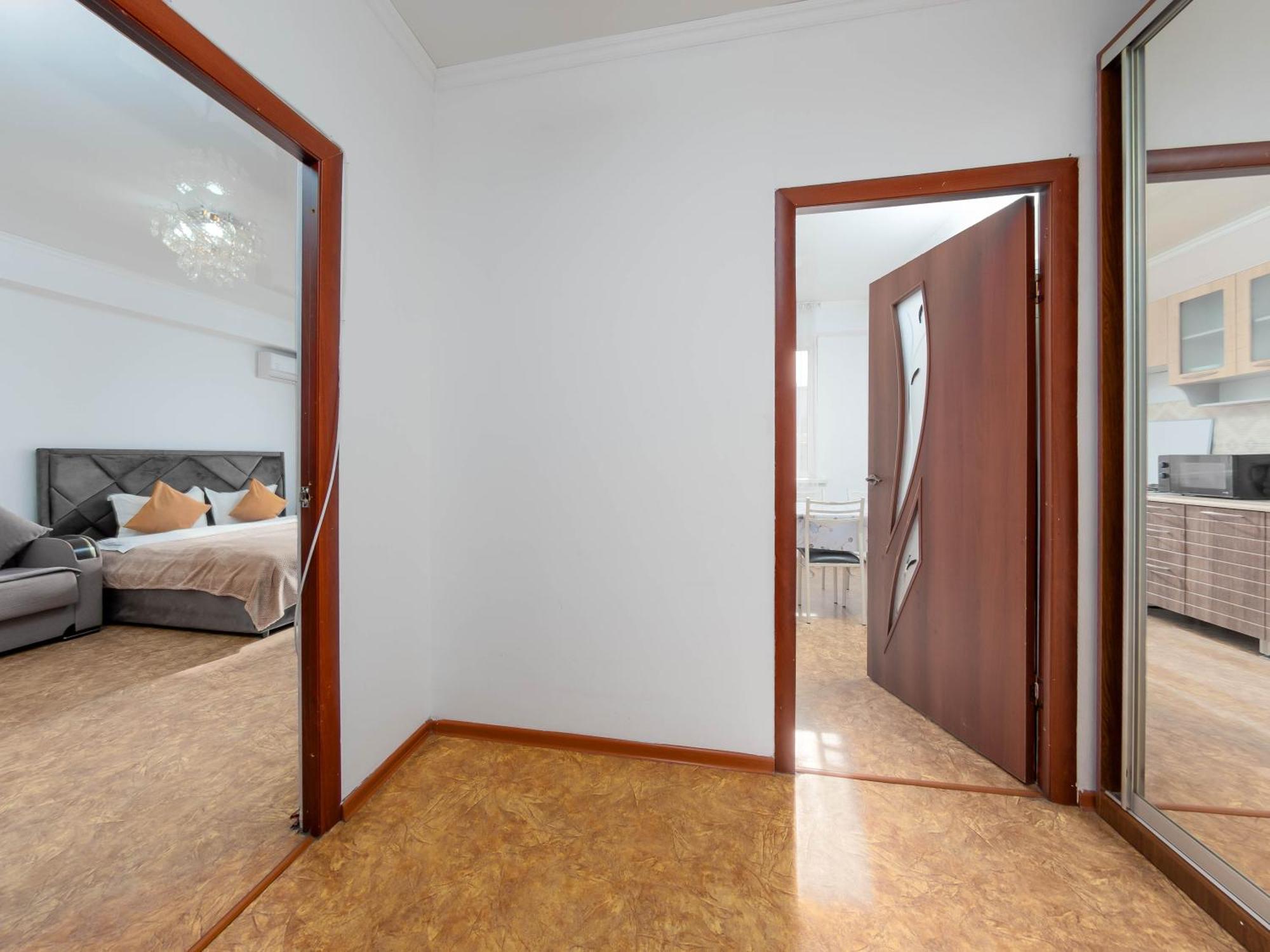 Apartment Оn Makatayeva 5 B Almaty Luaran gambar
